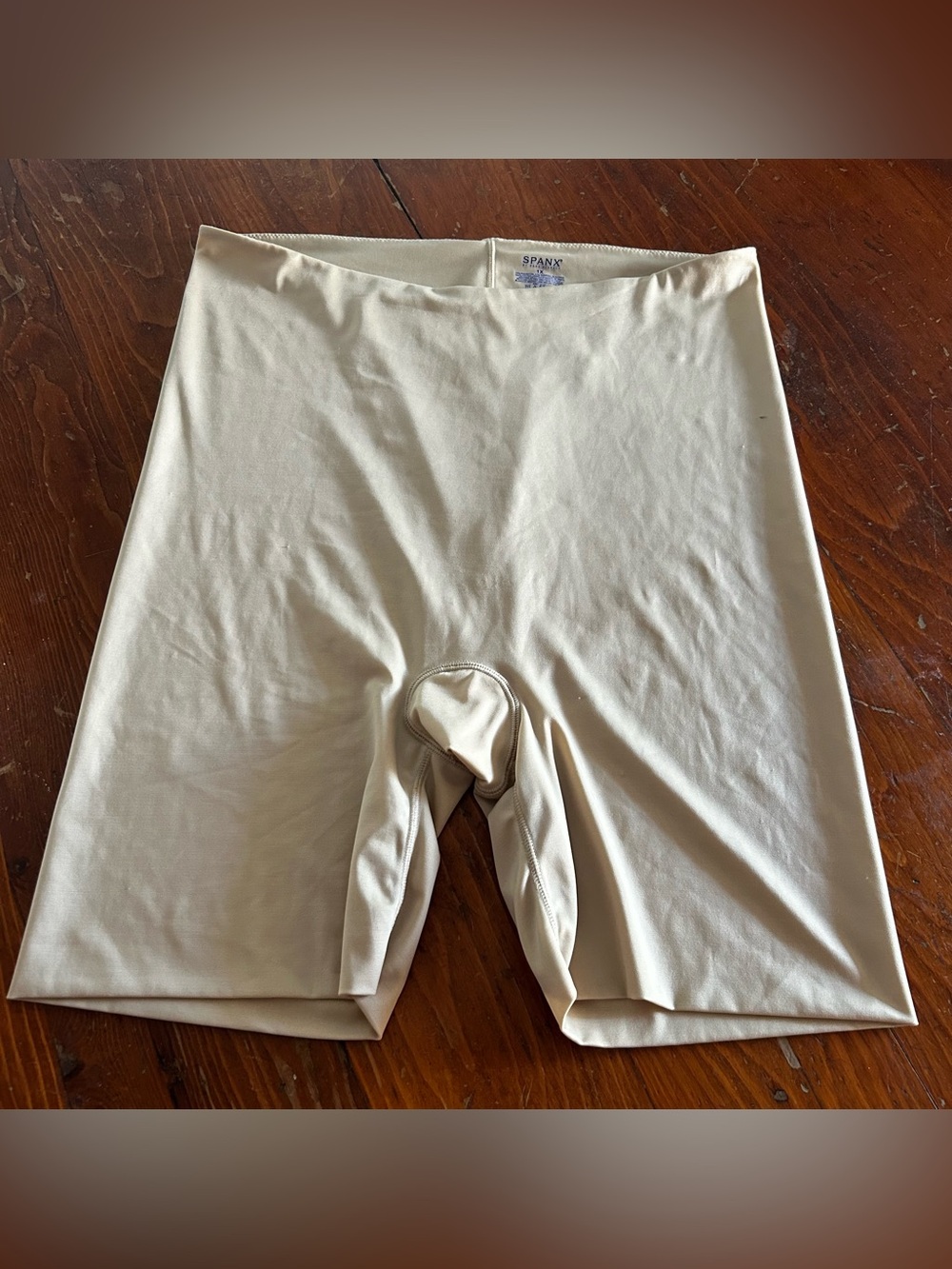 Women’s Spanx Shorts Shaping 1X High Waisted Seamless Nude Beige Mid Thigh